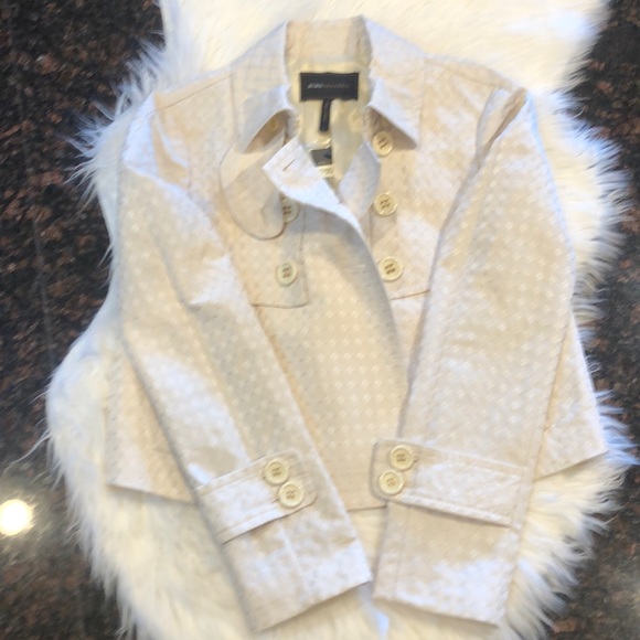 BCBG MaxAzria Crop Jacket NWT - Picture 2 of 6